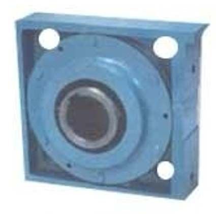 Square Pendastal Clutch