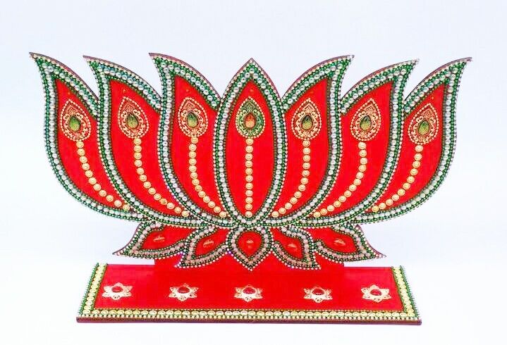 Decorative Show Pieces 01