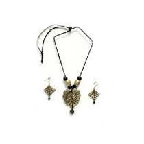 Terracotta Pendant Set 02