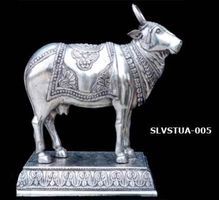 Silver Cow Statue 01