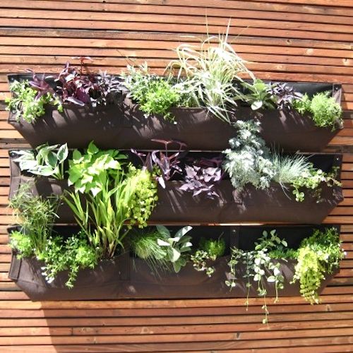 Metal Wall Hanging Planter 01