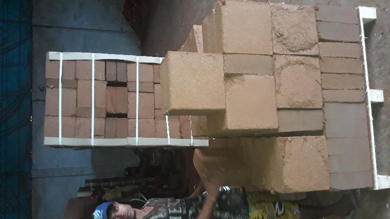 Coir Pith Blocks 01