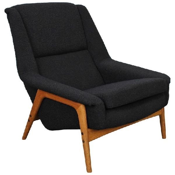 Wing Chair 10