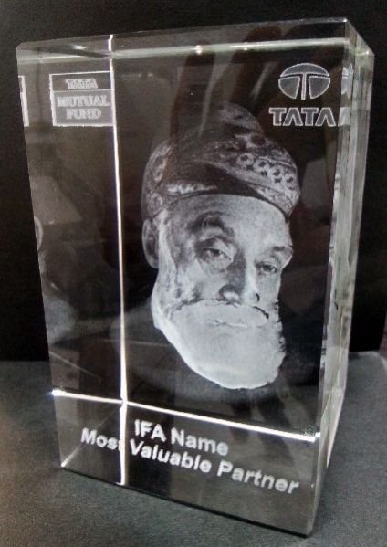 Personalised 3D Photo Crystal Gifts In Mumbai