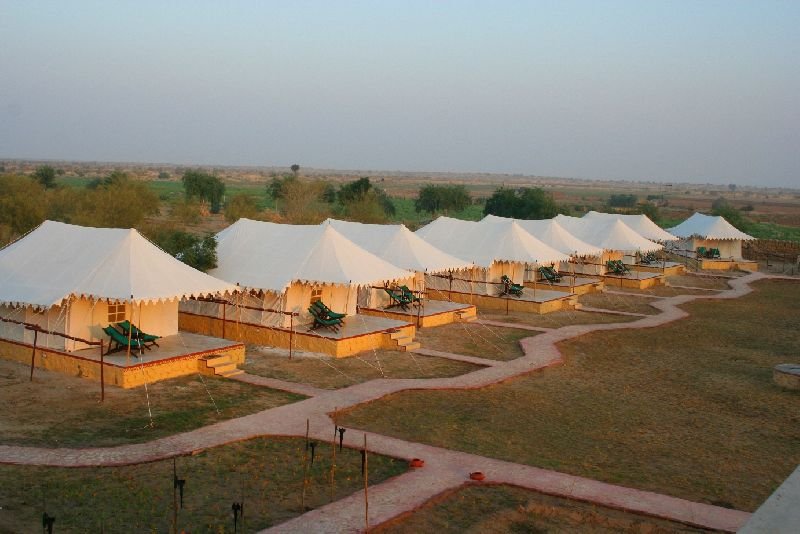 Swiss Cottage Tent 02