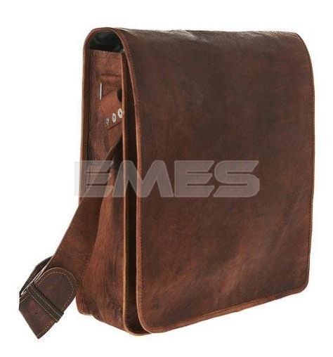 Leather Messenger Bag 01