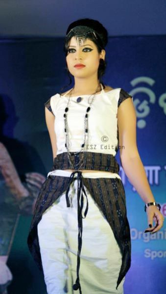 Ramp Show Makeup Services 01