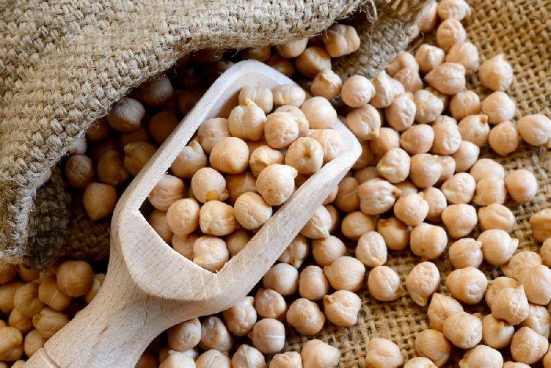 White Chickpeas 02
