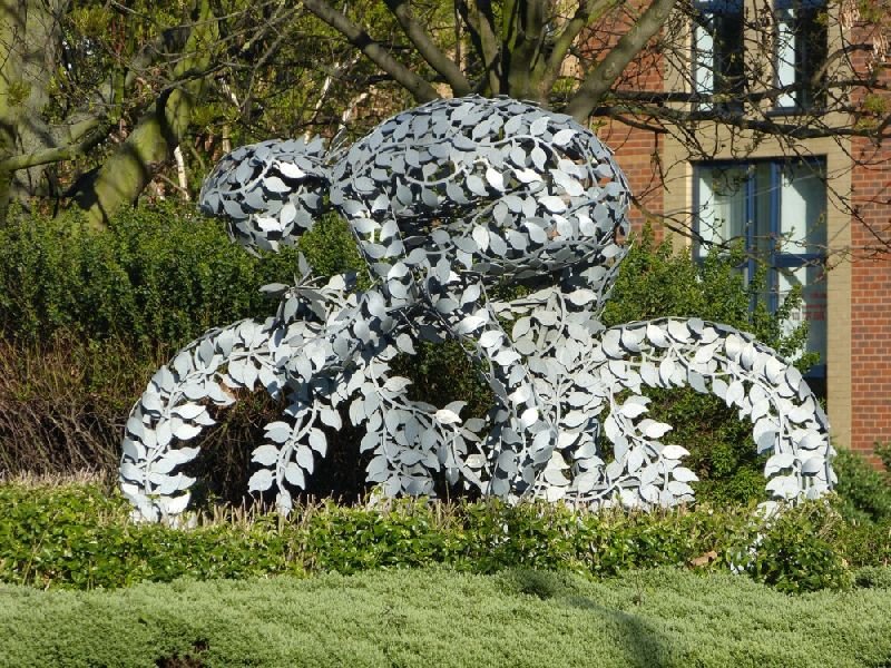 Garden Sculpture 04