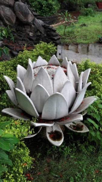 Garden Sculpture 06