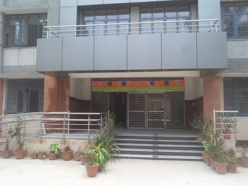 Ramp Railing & Main Gate