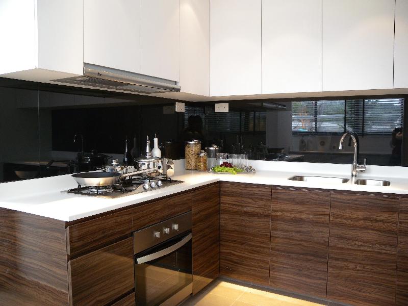 Laminate Kitchen Cabinets 02