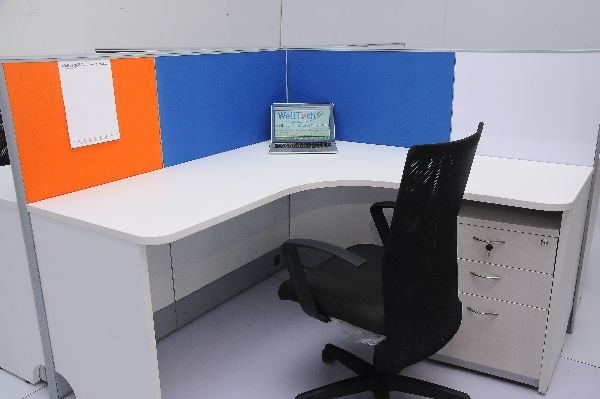 Linear Workstations 01