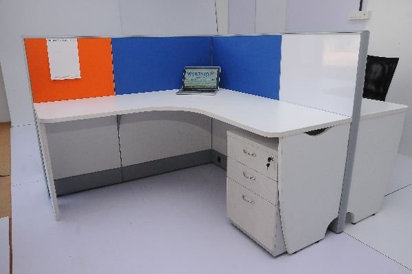 Linear Workstations 05