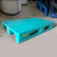 Four Way Entry Rackable Pallet
