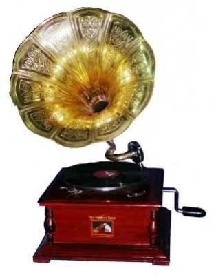 Antique Gramophone 01