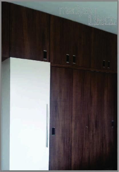 Wooden Wardrobe 04