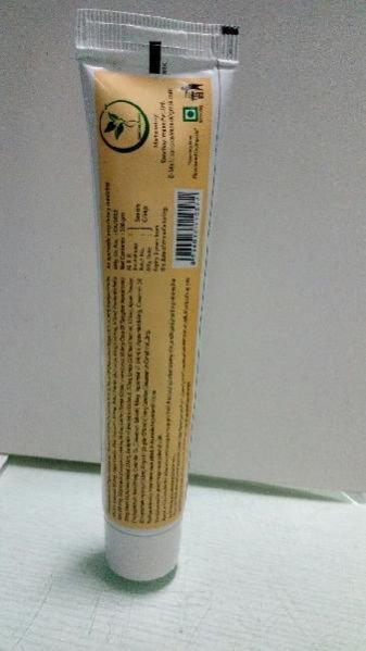 Herbal Toothpaste 04