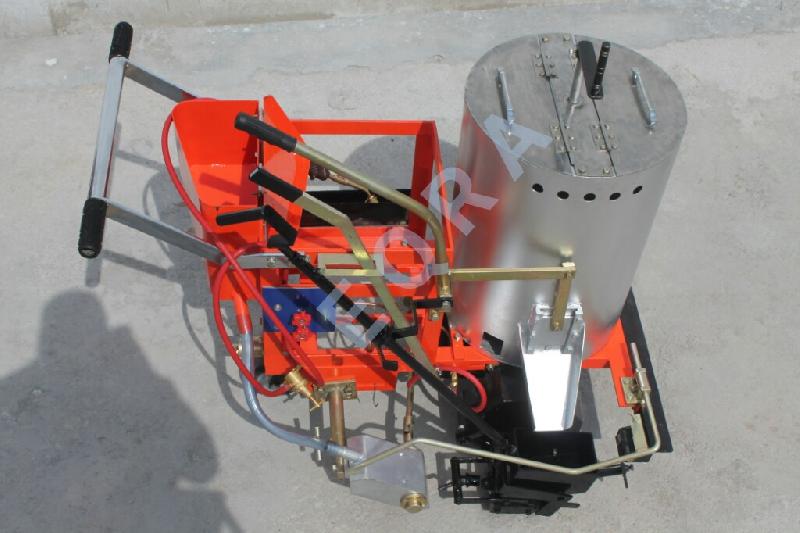 Manual Road Marking Machine 01