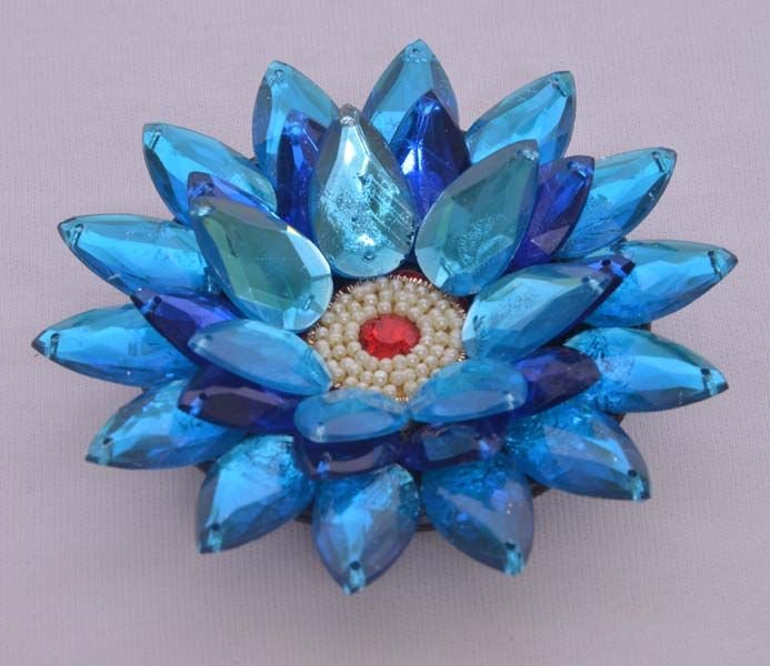 Glass Floating Lotus 02