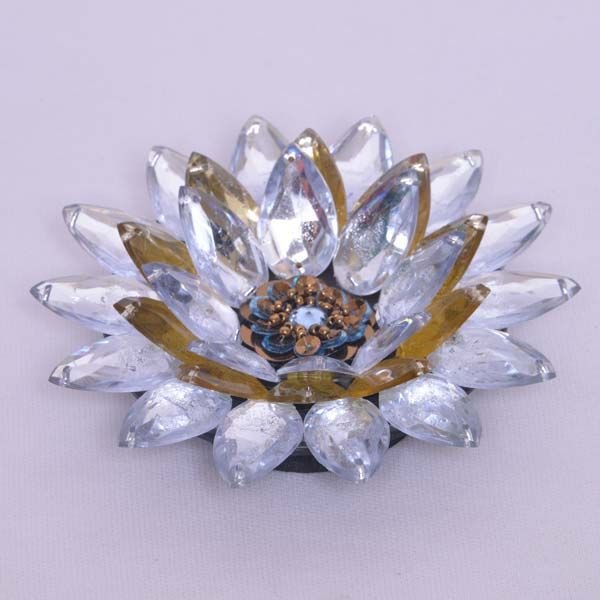 Glass Floating Lotus 01