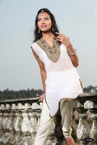 Hand Work Kurti (54709)