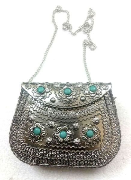 FA0# 29867 Metal Embroidered Clutch
