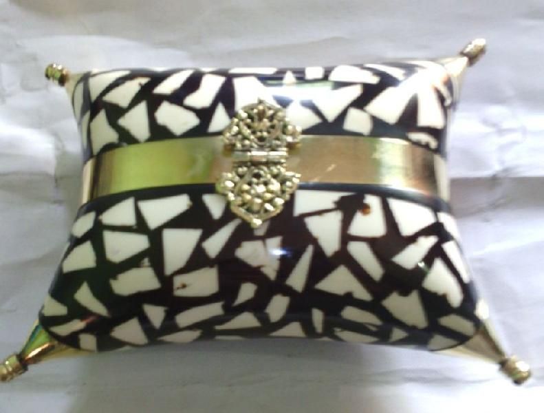 FA0# 29888 Resin Clutch Purse