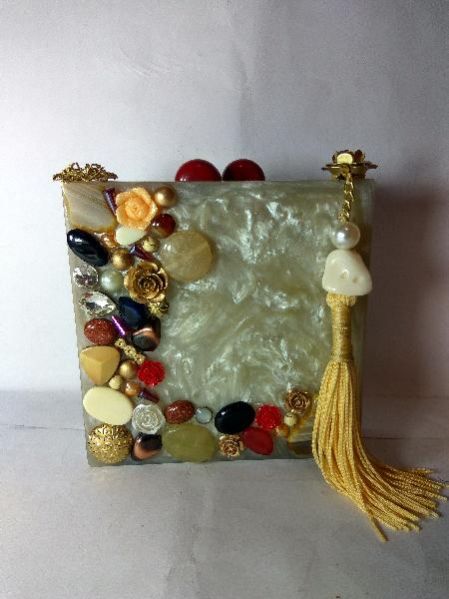 FA0# 29894 Resin Clutch Purse
