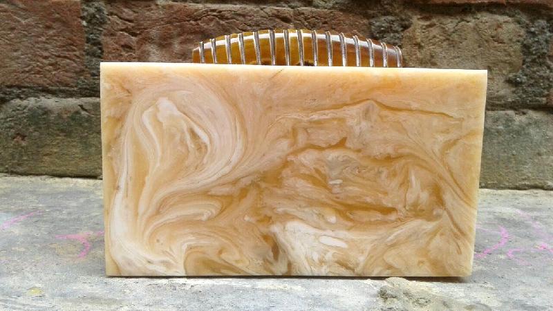 FA0# 29896 Resin Clutch Purse