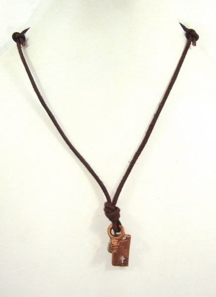 FJ-LN0# 30246 Leather Pendant