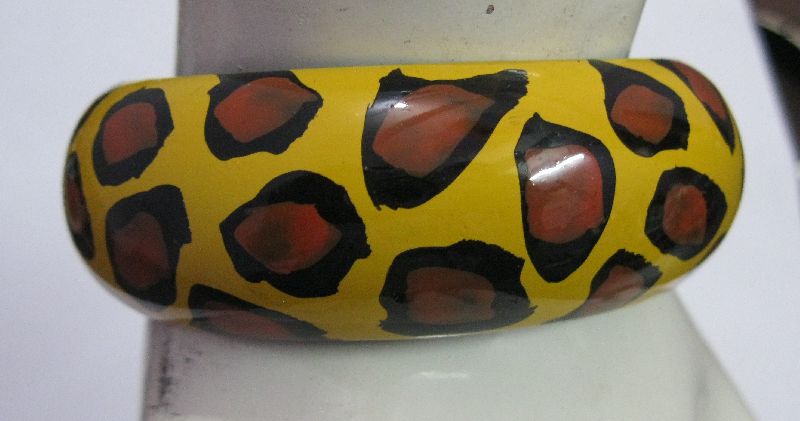 FJ-RCB0# 30070 Resin Carved Bangles