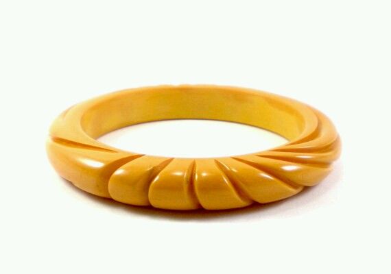 FJ-RCB0# 30073 Resin Carved Bangles