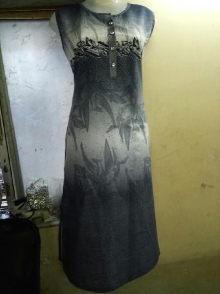 Ladies Long Kurtis 16