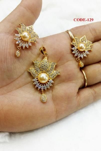 Fashion Pendant Set (129)