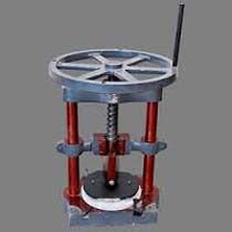 Manual Paper Plate Making Machine 01