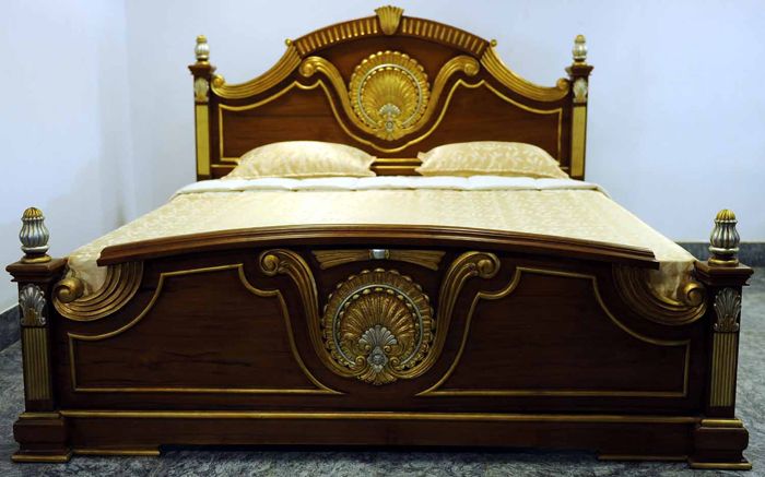 CIC-07 Wooden Double Bed