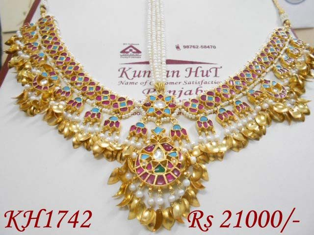 Kundan Maang Tikka (KH1742)