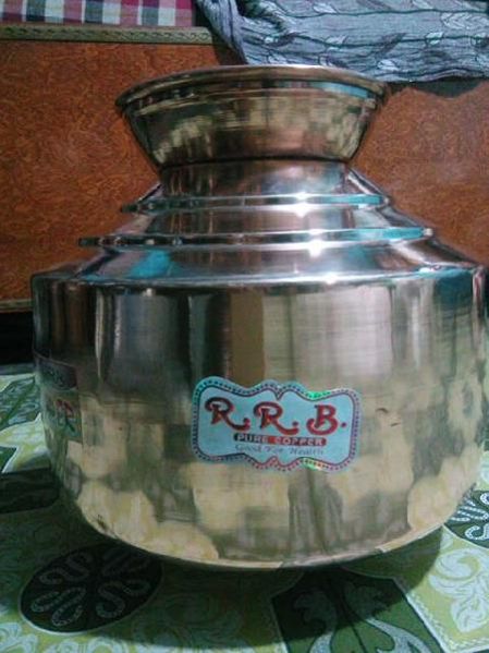 Copper Round Water Pot 01