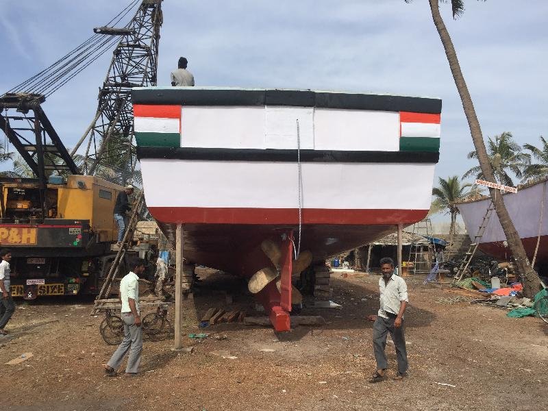 Fibre Fishing Boat 02