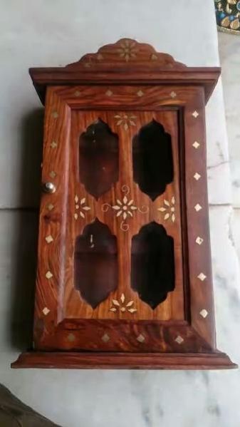 Wooden Key Hanger 02