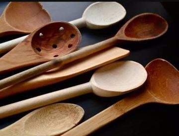 Wooden Spoons 01