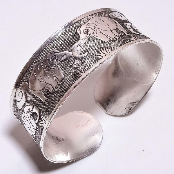 Artificial Bracelet 02