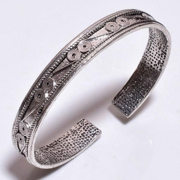 Artificial Bracelet 07