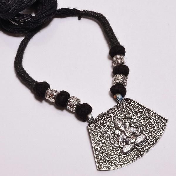 Artificial Necklace 18