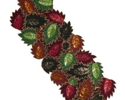 TR21 Beaded Table Runner