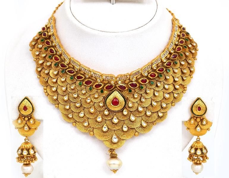 Gold Necklace Set 01