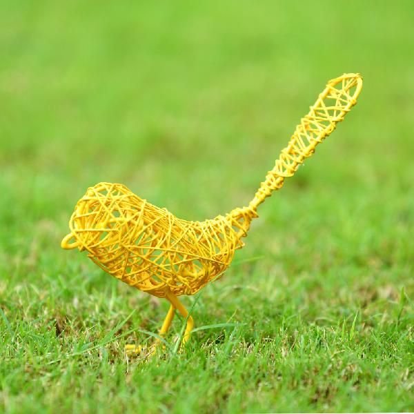 Wire Bird Sculpture 01