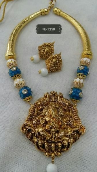 Pearl Necklace Set (1250)