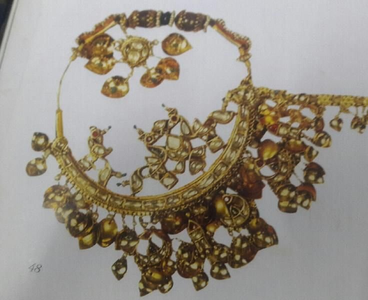 Gold Nose Ring 04